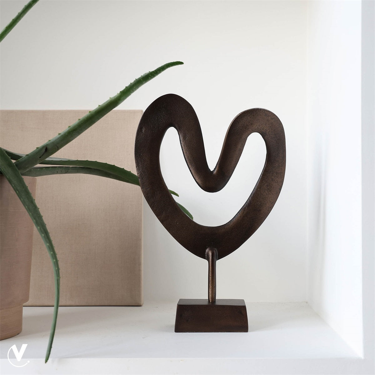 Deco Casa nova L26 x B7 x H37 cm Bronze 2