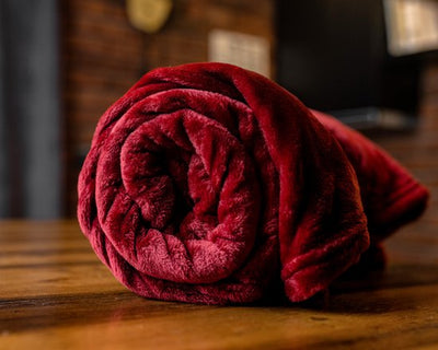 1+1 Gratis – Wasbare Deken coral fleece Bordeaux
