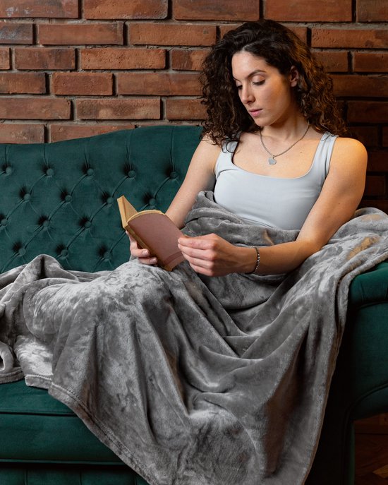 1+1 Gratis – Wasbare Deken coral fleece Grijs