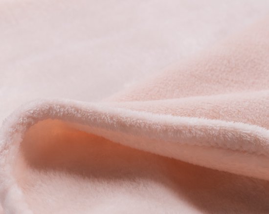 1+1 Gratis – Wasbare Deken coral fleece Lichtroze